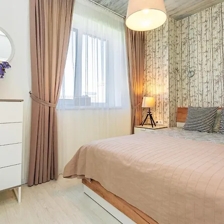 Apartamento Zalioji Kopa Kotedzas Su Dideliu Kiemu, 300 M Iki Juros