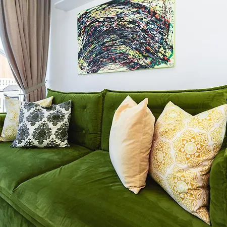 Zalia Kopa Apartamentai 아파트 *