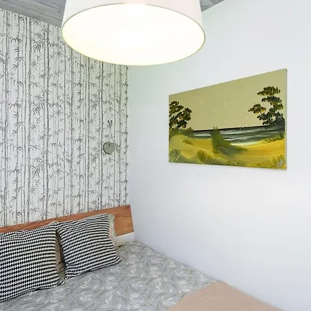 Zalioji Kopa Kotedzas Su Dideliu Kiemu, 300 M Iki Juros Holiday home Palanga